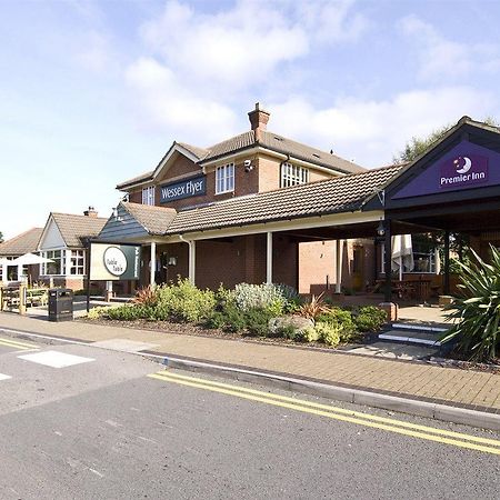 Premier Inn Bristol South Exteriér fotografie