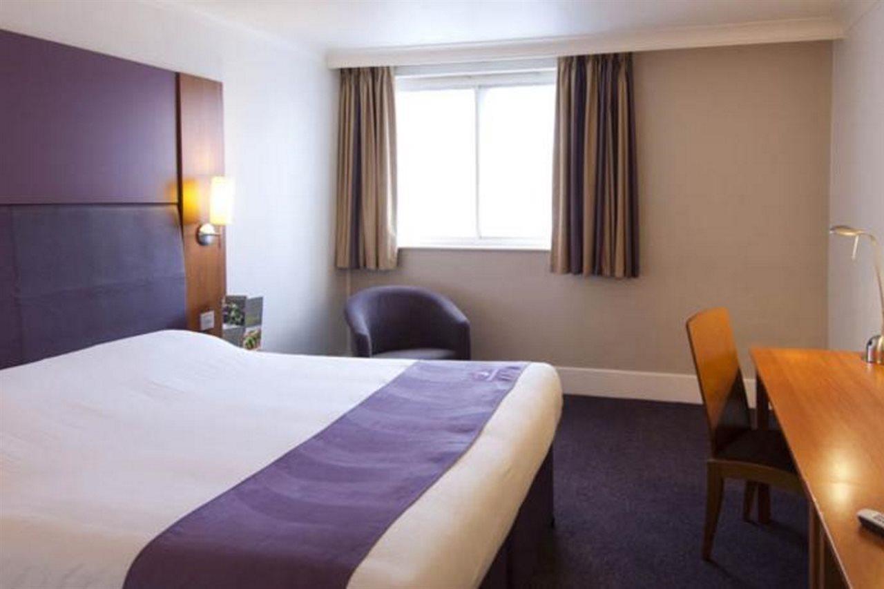 Premier Inn Bristol South Exteriér fotografie
